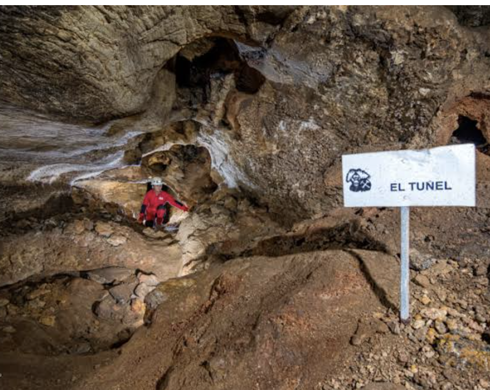 origen karstico cueva victoria murcia