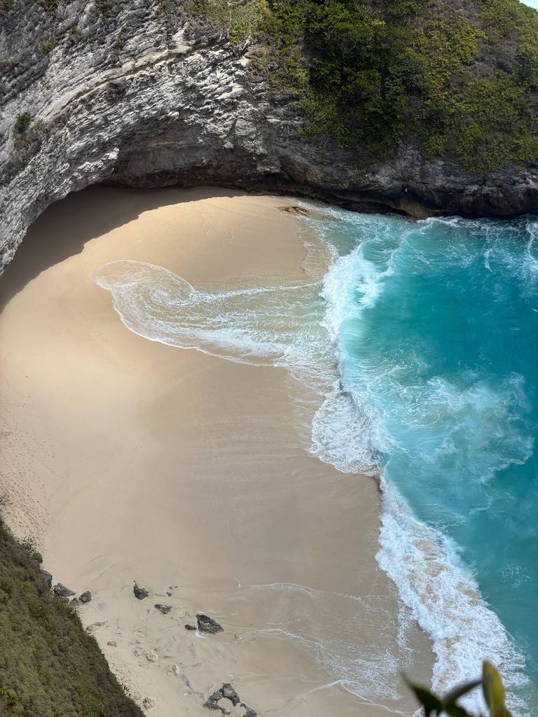 arena playa nusa penida
